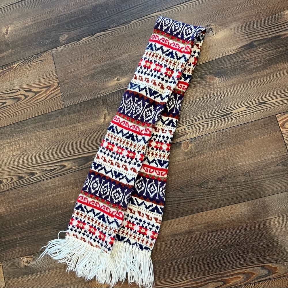 Vintage Hanes Fair Isle Fringe Scarf - Picture 3 of 9